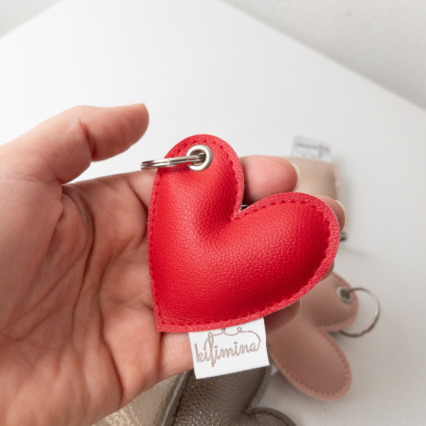 Personaliziran obesek za ključe v obliki srca – zahvalno darilo za učiteljico ali vzgojiteljico | KiliMina HandMade