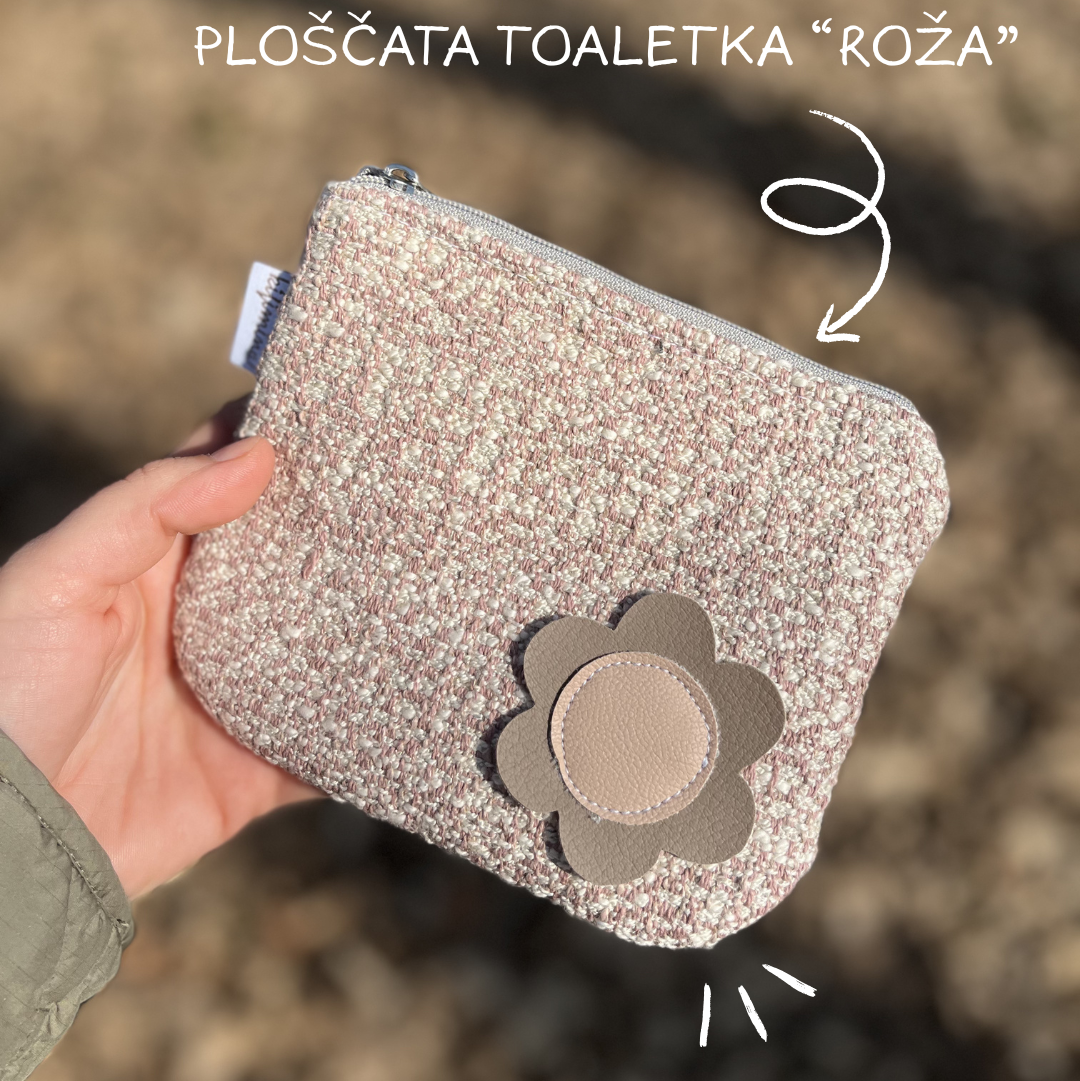 ploščata toaletka roža