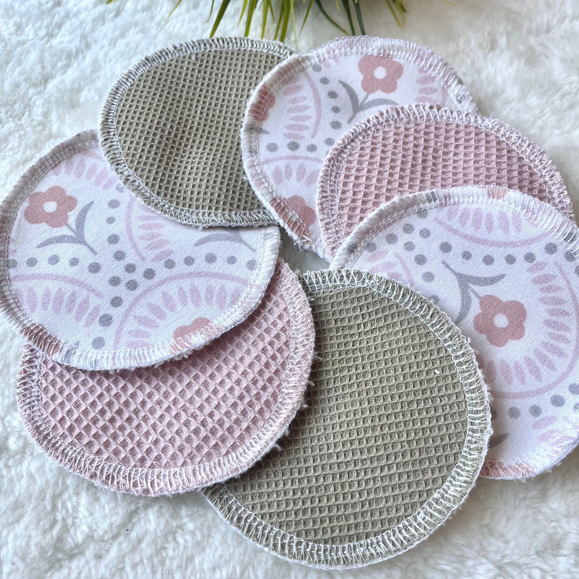 Pralne večkrat uporabne blazinice za čiščenje obraza – ročno izdelane v Sloveniji, trajnostna alternativa | KiliMina HandMade