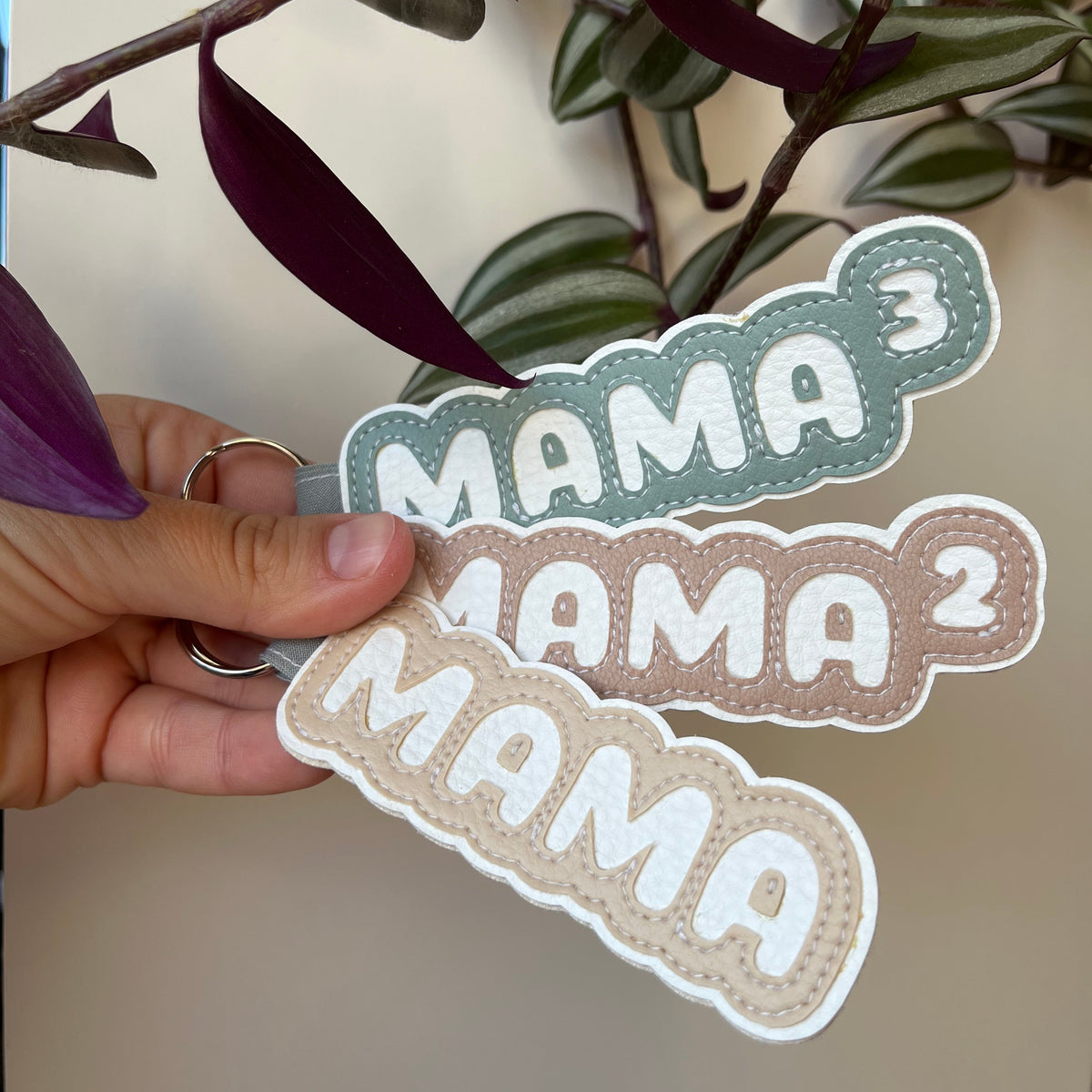 Personaliziran obesek za ključe MAMA 1 do 7 otrok